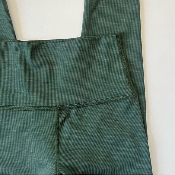 Beyond Yoga Ribbed Green High Rise Legging Small - Picture 6 of 9
